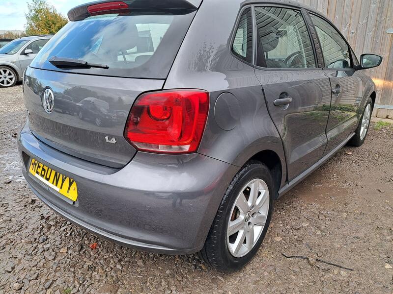 View VOLKSWAGEN POLO 1.4 SE