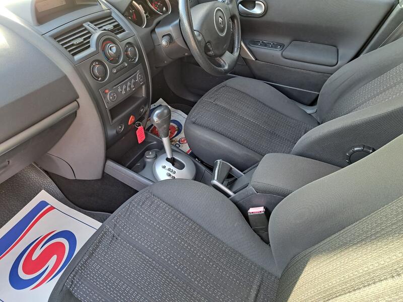 RENAULT MEGANE