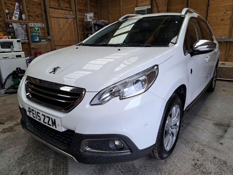 PEUGEOT 2008