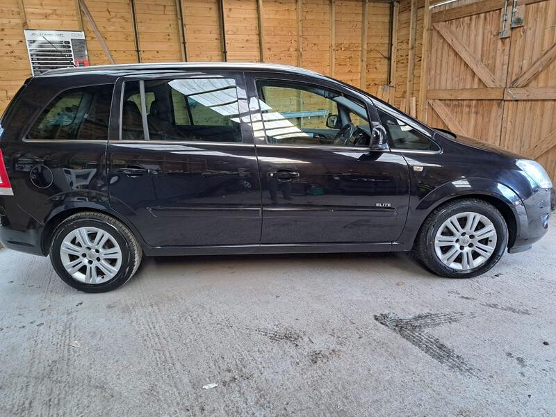View VAUXHALL ZAFIRA 1.7 CDTi ecoFLEX Elite 