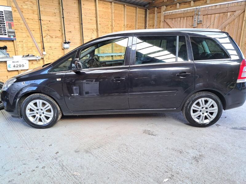 VAUXHALL ZAFIRA