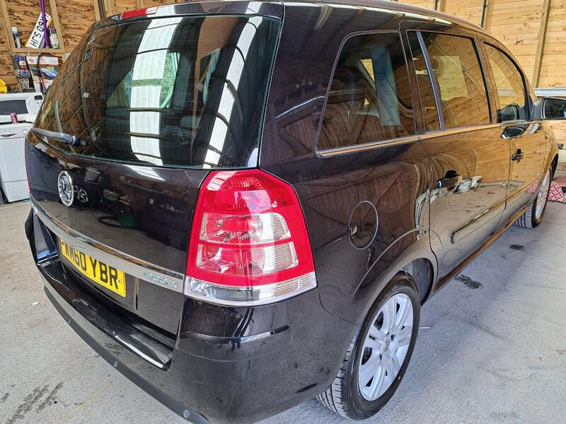 View VAUXHALL ZAFIRA 1.7 CDTi ecoFLEX Elite 