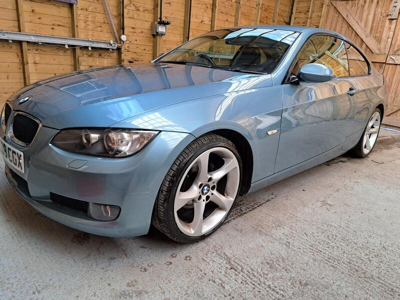 BMW 3 SERIES