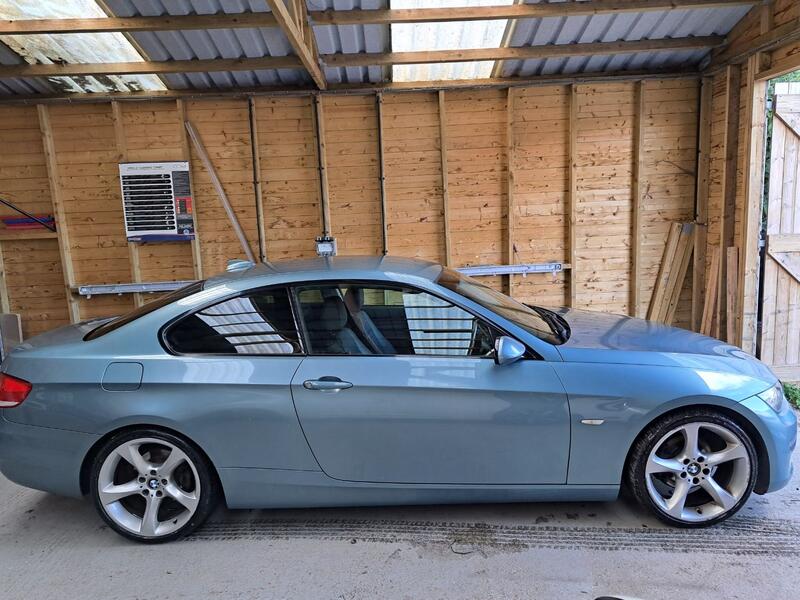 View BMW 3 SERIES 2.0 320i SE Coupe