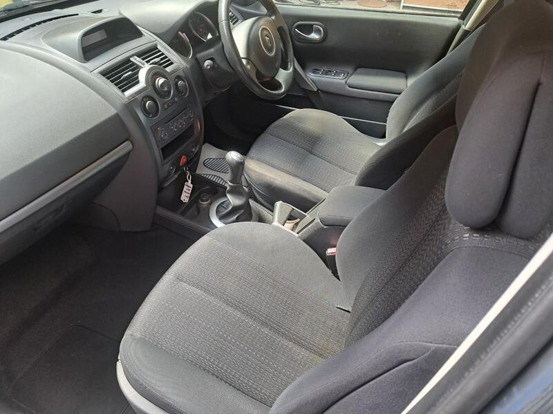 RENAULT MEGANE