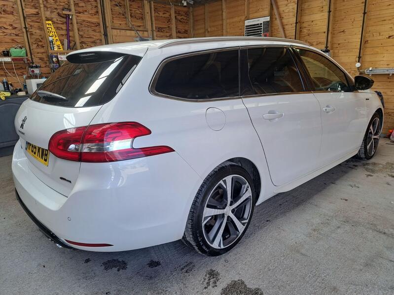 View PEUGEOT 308 2.0 BlueHDi GT Line
