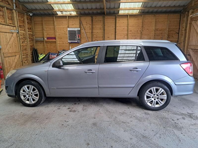 VAUXHALL ASTRA