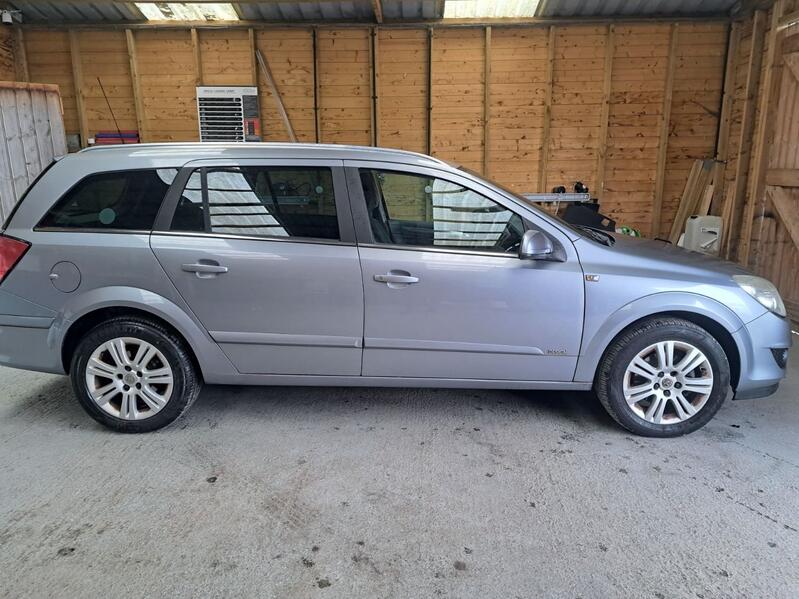 View VAUXHALL ASTRA 1.6 i 16v Design