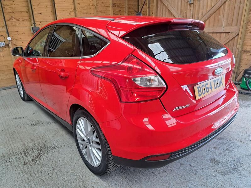 FORD FOCUS