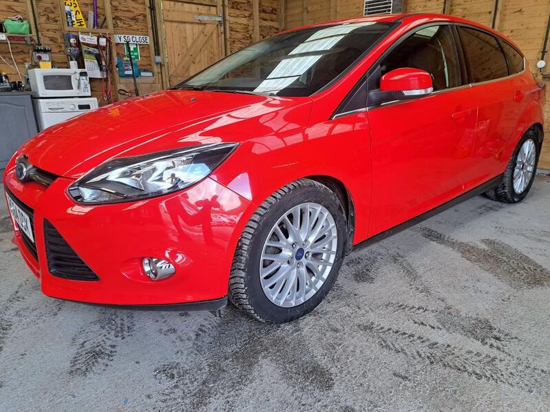 FORD FOCUS