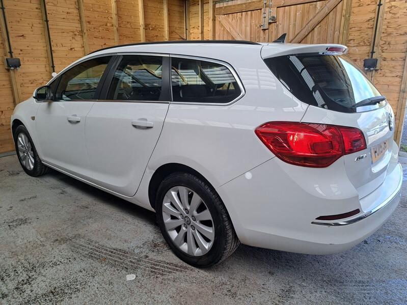 VAUXHALL ASTRA