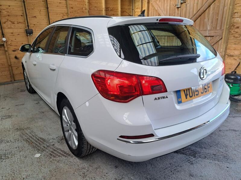 VAUXHALL ASTRA