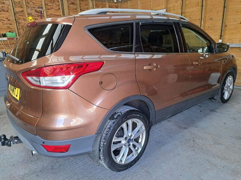 View FORD KUGA 2.0 TDCi Titanium X