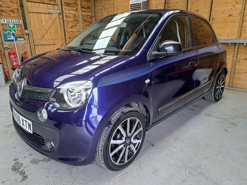 RENAULT TWINGO