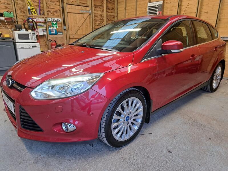 FORD FOCUS