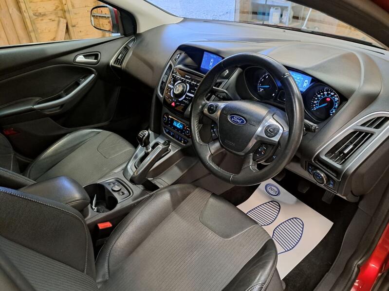 FORD FOCUS