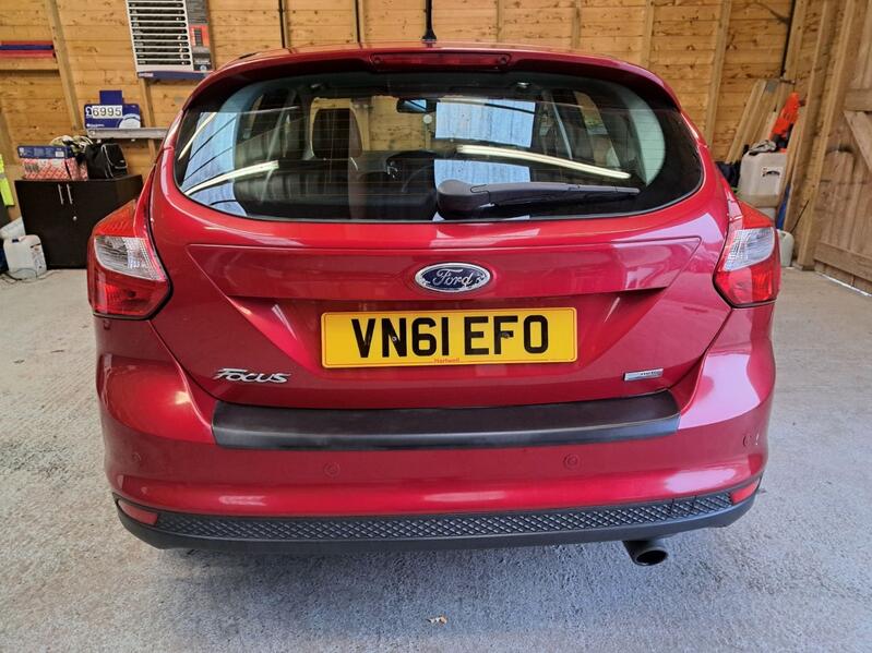 FORD FOCUS