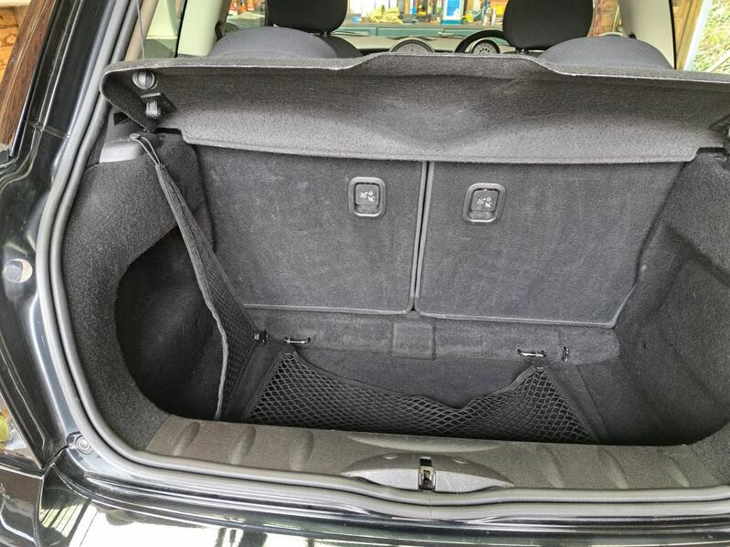 MINI HATCH