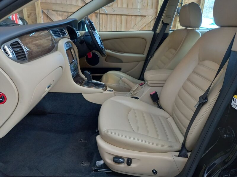 JAGUAR X-TYPE