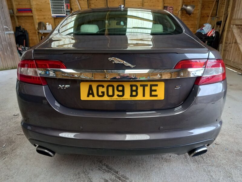 JAGUAR XF