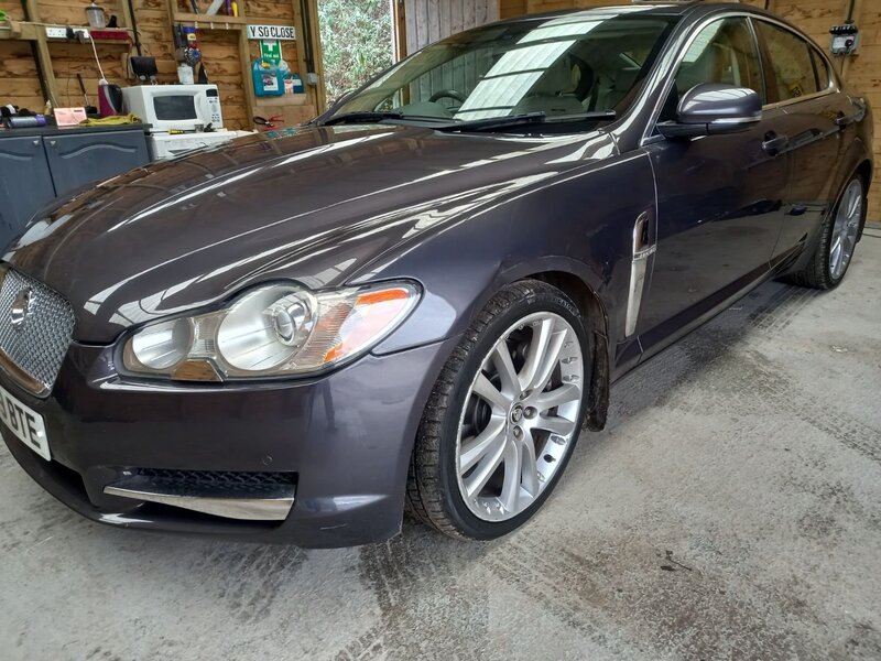 JAGUAR XF
