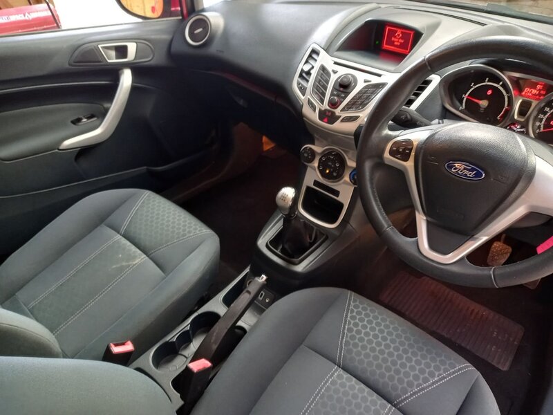 FORD FIESTA