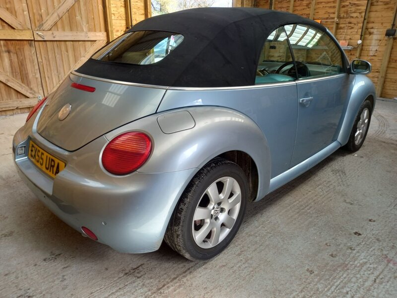 VOLKSWAGEN BEETLE