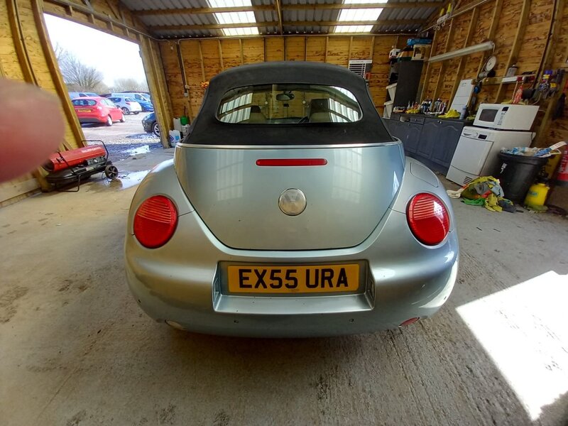 VOLKSWAGEN BEETLE