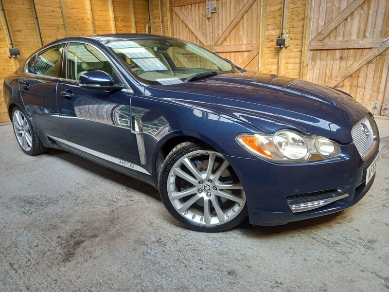 JAGUAR XF
