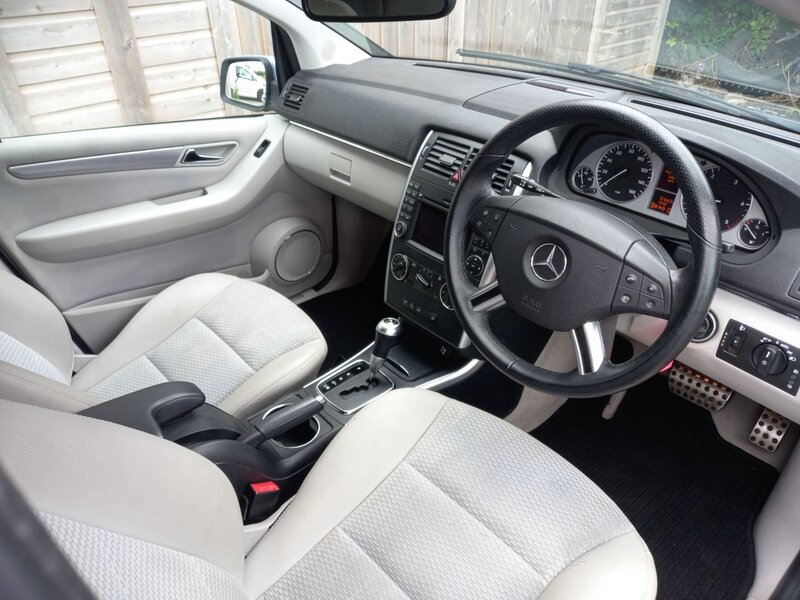 View MERCEDES-BENZ B CLASS B180 CDI SPORT